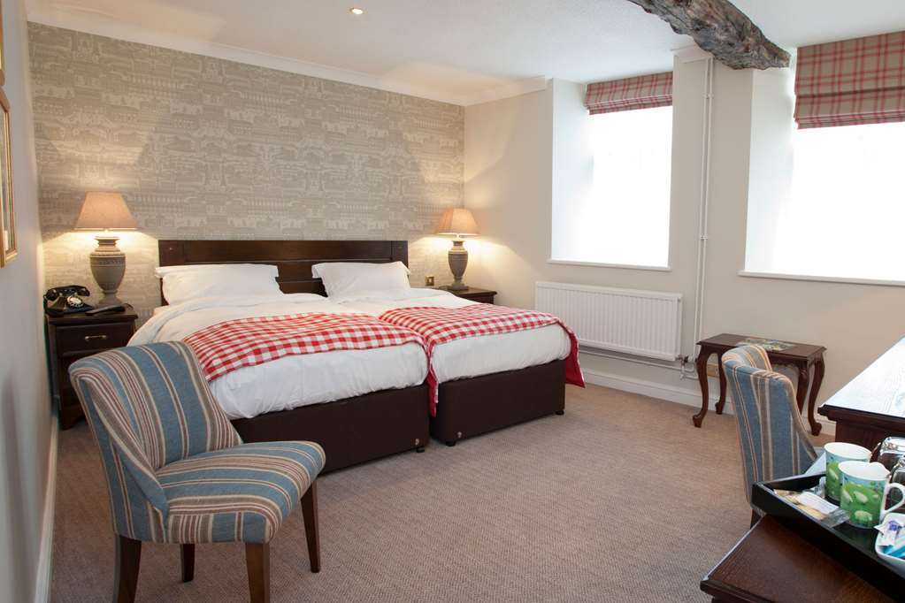 The Fleece At Cirencester Zimmer foto A room at the hotel