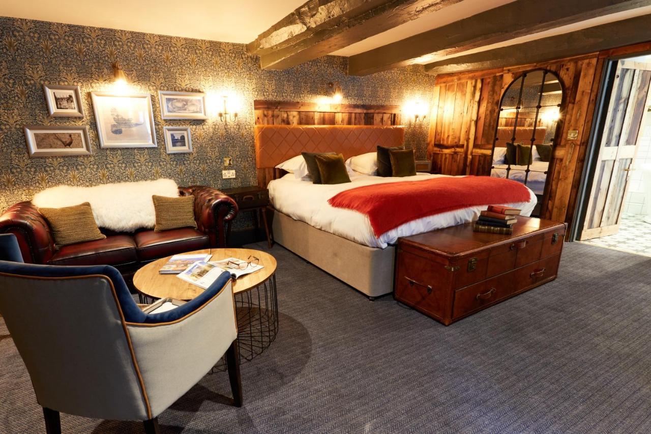 The Fleece At Cirencester Exterior foto The hotel's interior